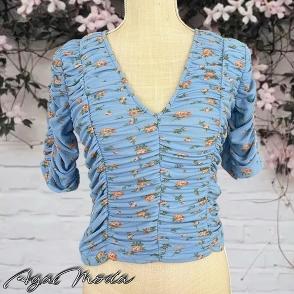 Zara Ruched All Around Blue Top - Picture 2 of 10